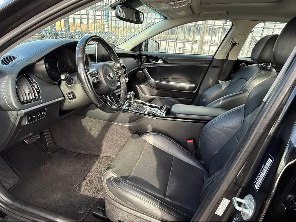 2018 Kia Stinger - Image 8 of 10
