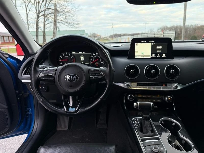 2018 Kia Stinger - Image 10 of 20