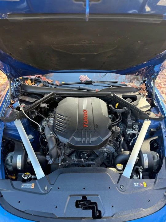 2018 Kia Stinger - Image 3 of 10