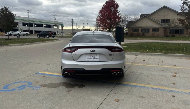 2018 Kia Stinger GT - Image 4 of 19