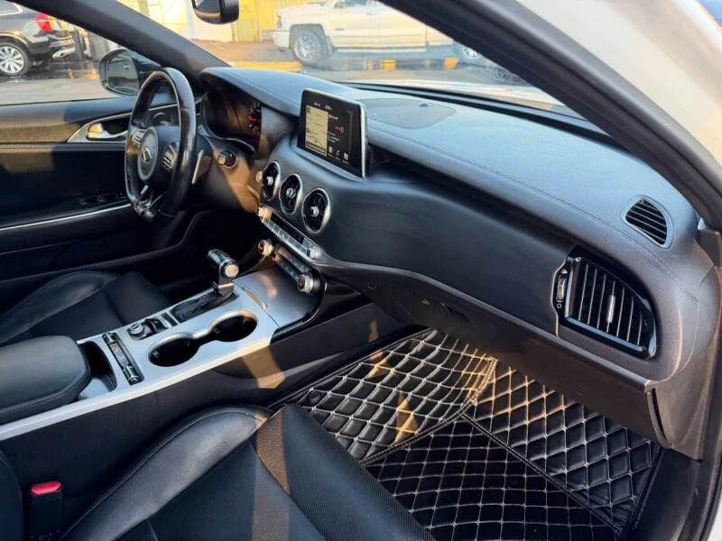 2018 Kia Stinger - Image 20 of 20