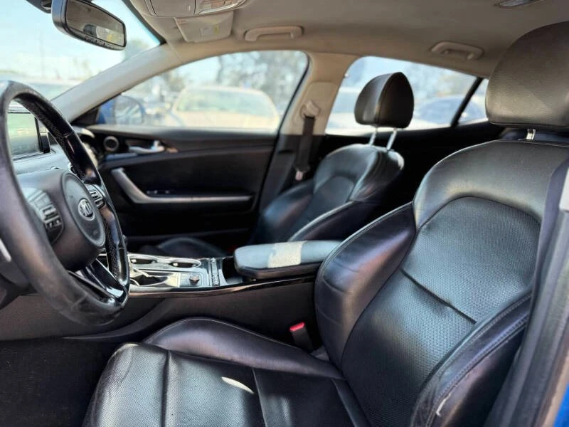 2018 Kia Stinger - Image 8 of 18