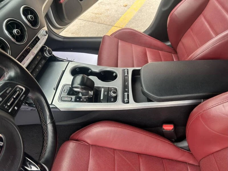 2018 Kia Stinger GT - Image 16 of 19