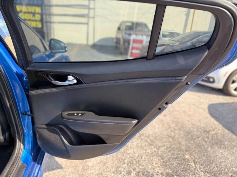 2018 Kia Stinger - Image 18 of 18