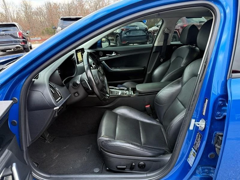 2018 Kia Stinger - Image 12 of 20