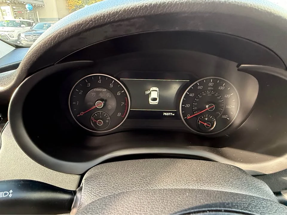 2018 Kia Stinger - Image 9 of 10