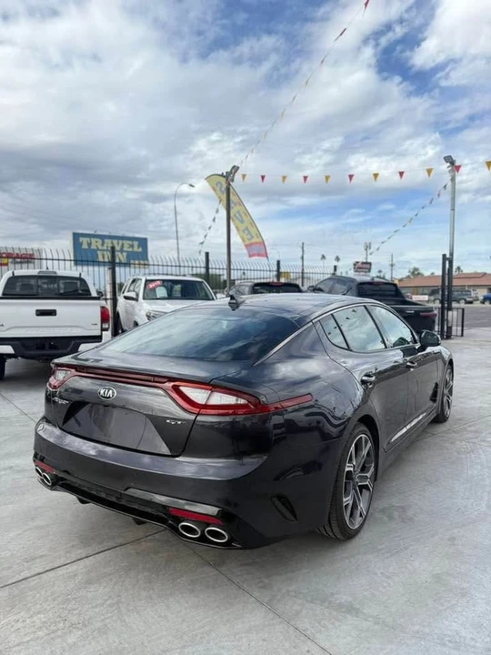 2018 Kia Stinger - Image 3 of 10