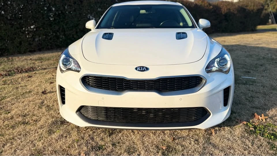 2018 Kia Stinger - Image 2 of 19