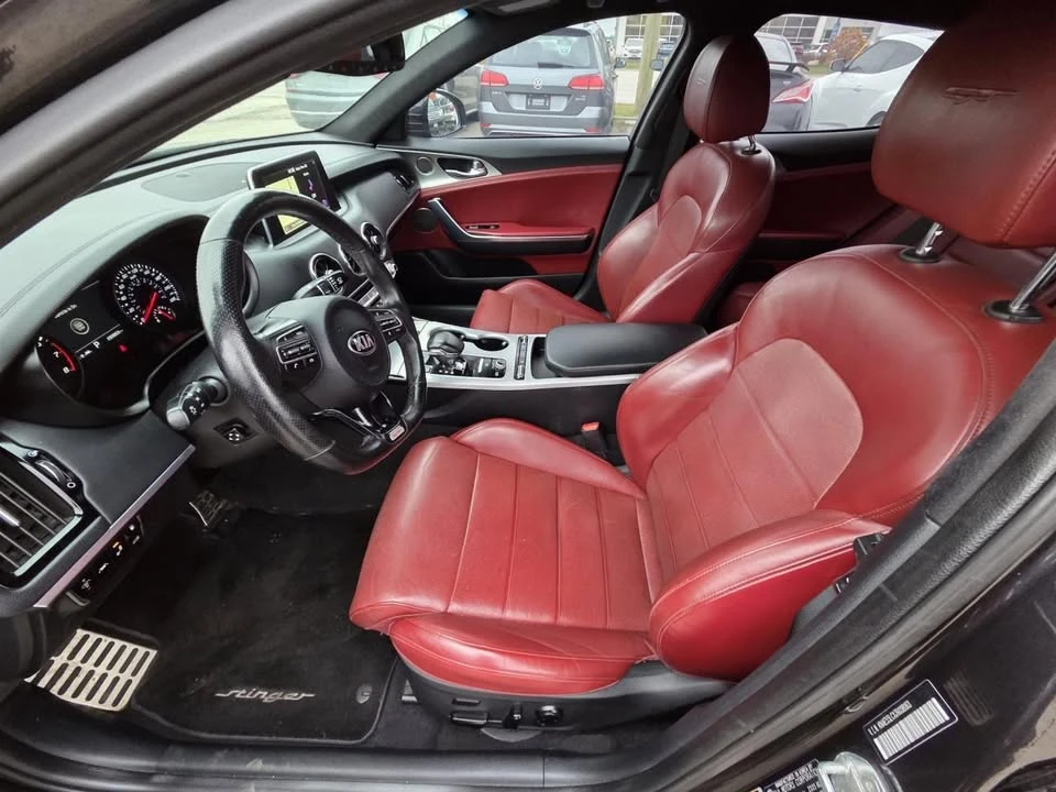 2018 Kia Stinger - Image 15 of 20