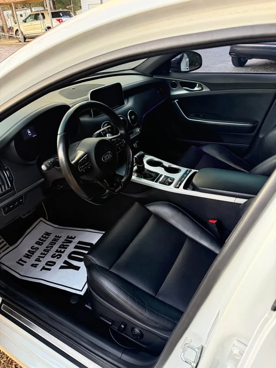 2018 Kia Stinger - Image 6 of 9