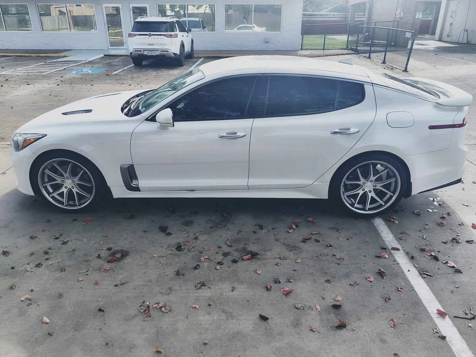 2018 Kia Stinger - Image 6 of 11