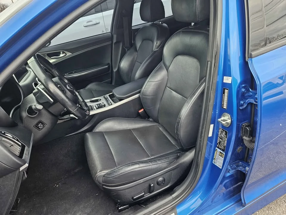 2018 Kia Stinger - Image 6 of 15