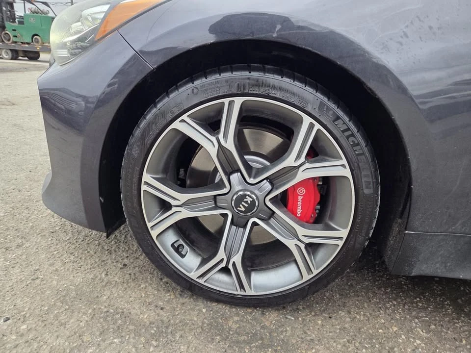2018 Kia Stinger - Image 8 of 20