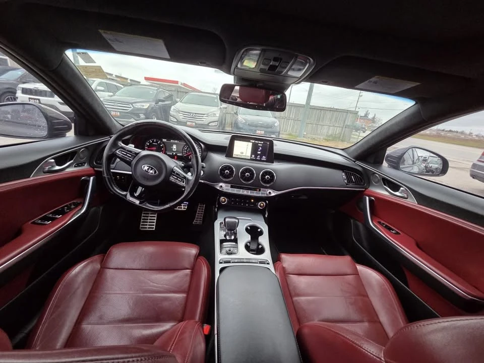 2018 Kia Stinger - Image 14 of 20