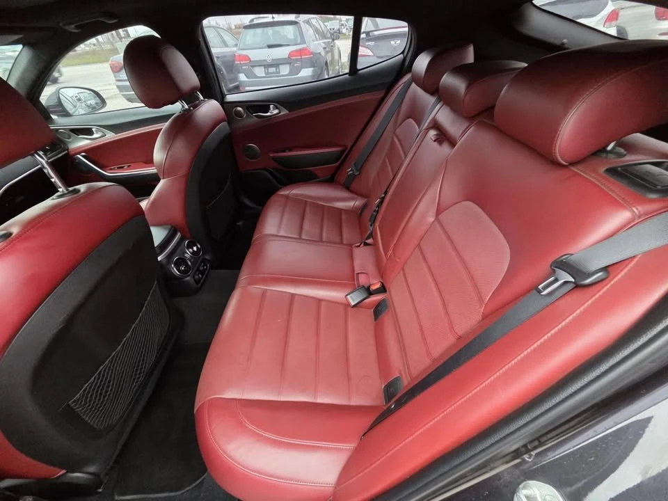 2018 Kia Stinger - Image 19 of 20