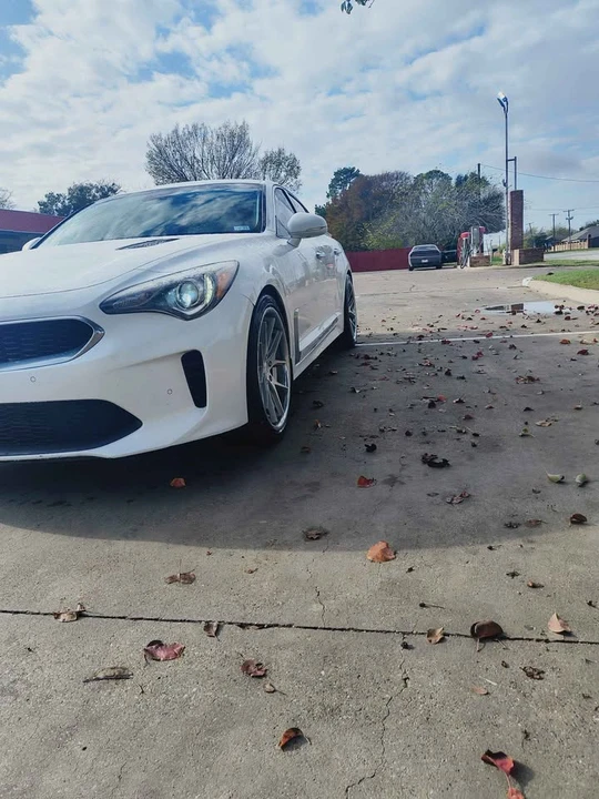 2018 Kia Stinger - Image 3 of 11