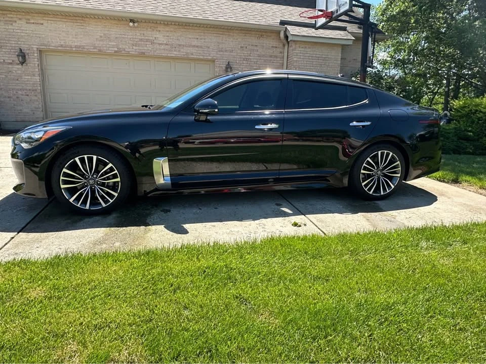 2018 Kia Stinger - Image 3 of 11