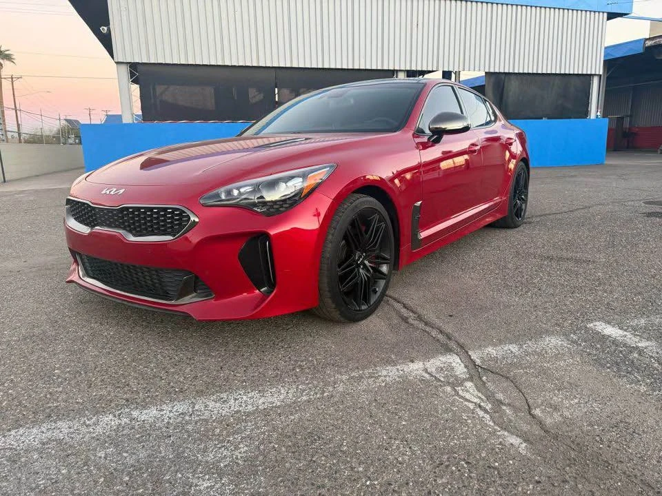 2018 Kia Stinger - Image 2 of 15
