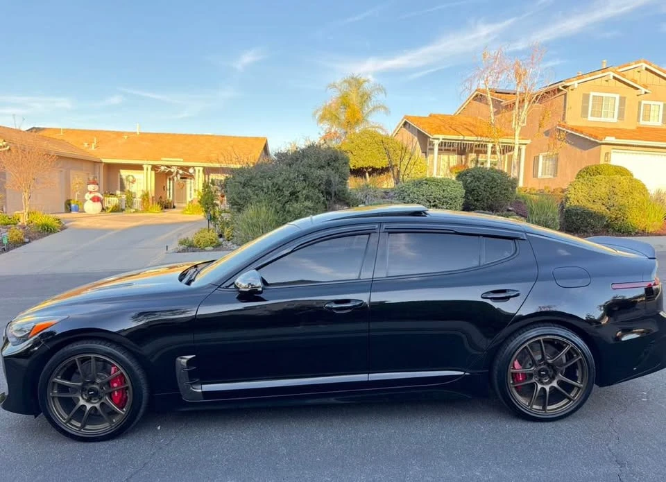 2018 Kia Stinger - Image 3 of 20