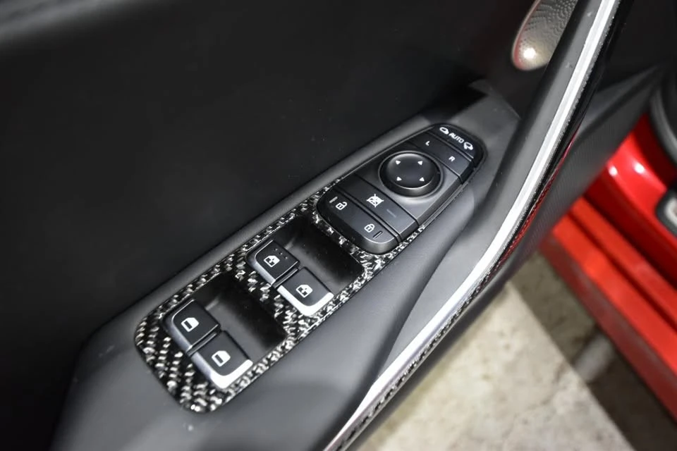 2018 Kia Stinger - Image 18 of 20