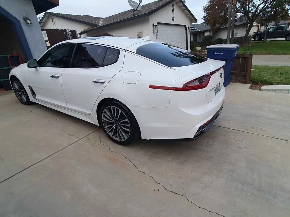 2018 Kia Stinger - Image 3 of 10