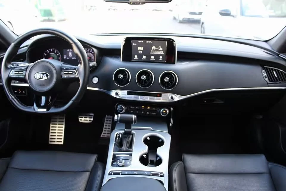 2018 Kia Stinger - Image 12 of 13