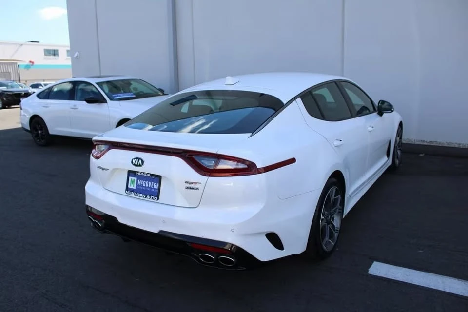 2018 Kia Stinger - Image 7 of 13