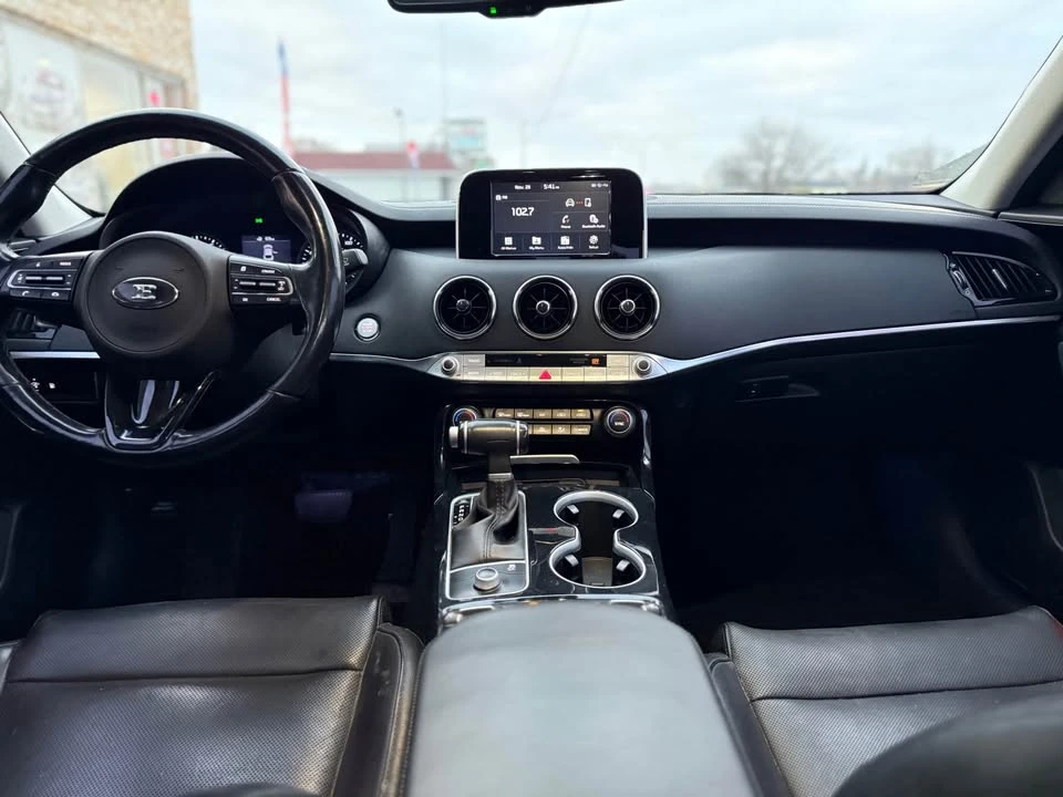 2018 Kia Stinger - Image 16 of 20