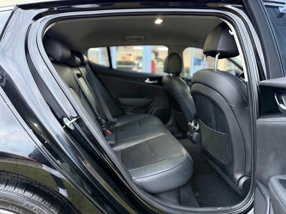 2018 Kia Stinger - Image 13 of 20