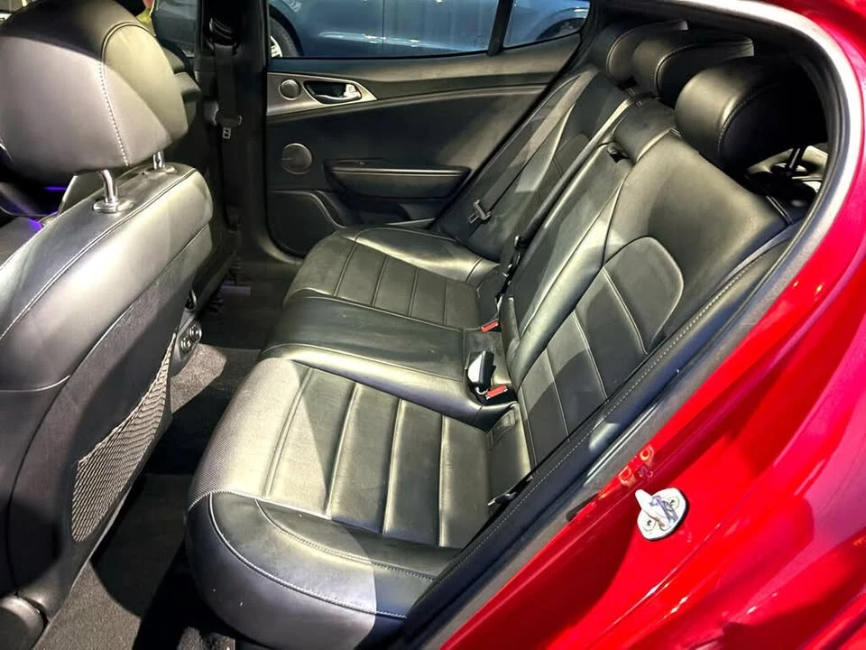 2018 Kia Stinger - Image 5 of 7