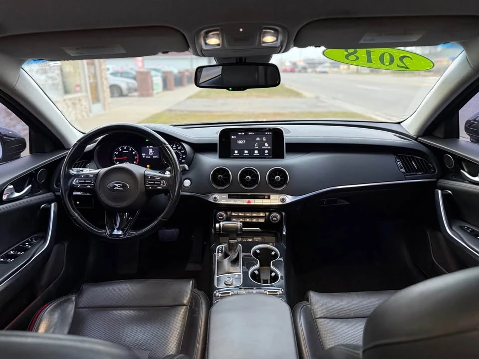 2018 Kia Stinger - Image 15 of 20