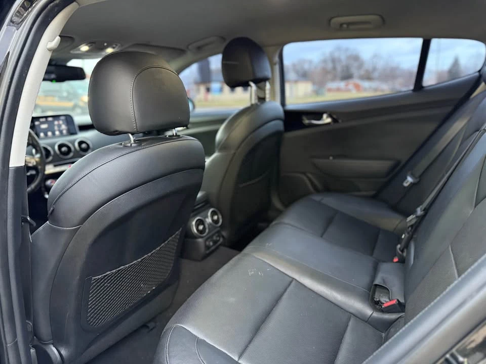 2018 Kia Stinger - Image 11 of 20