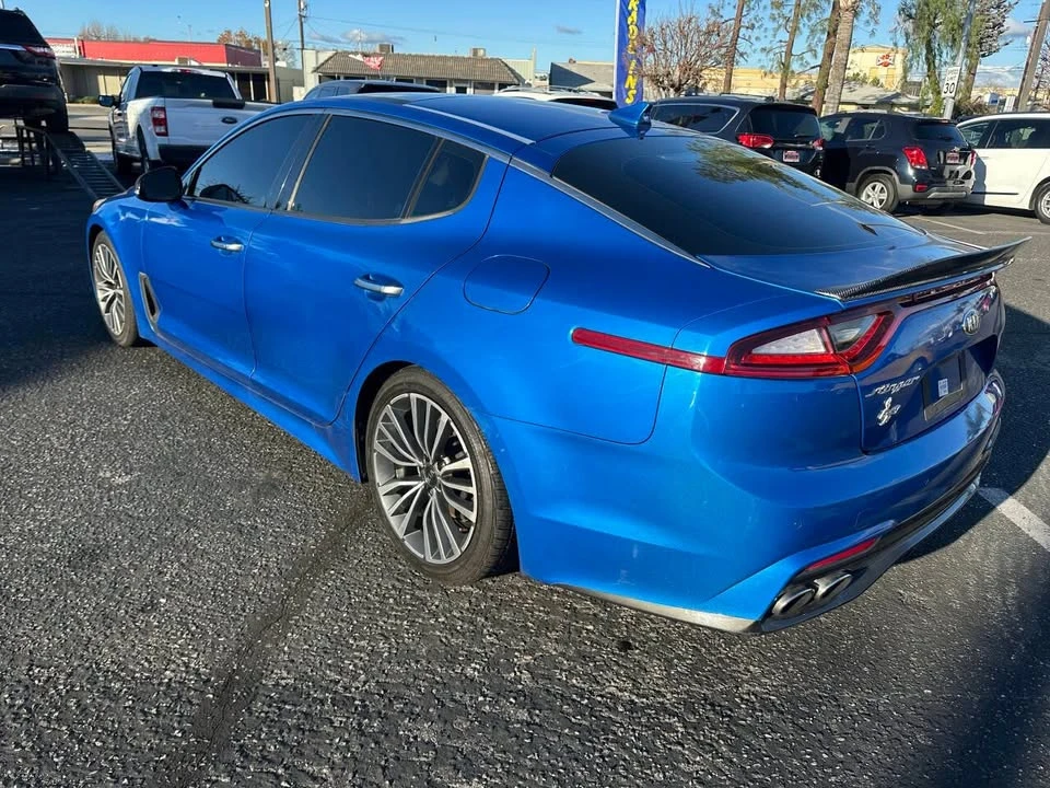 2018 Kia Stinger - Image 11 of 20