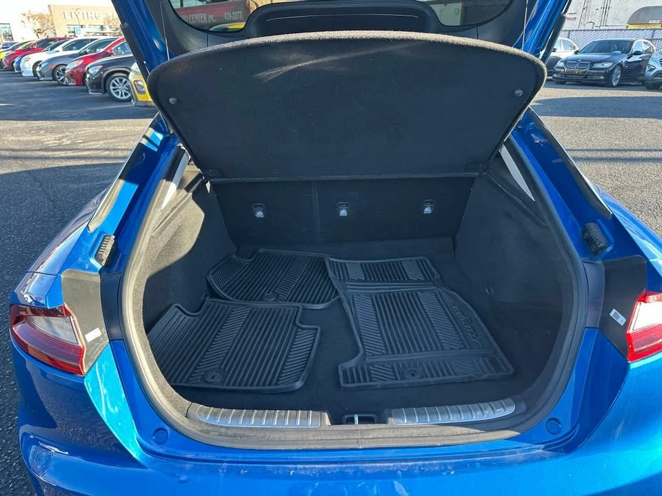 2018 Kia Stinger - Image 9 of 20