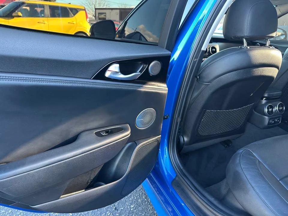 2018 Kia Stinger - Image 19 of 20