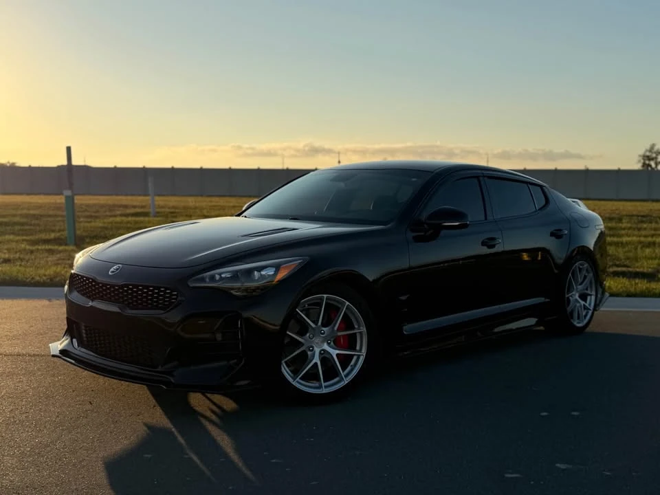 2018 Kia Stinger - Image 2 of 9