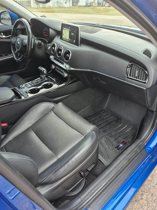 2018 Kia Stinger - Image 8 of 20
