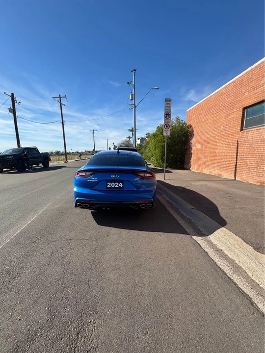 2018 Kia Stinger - Image 5 of 10
