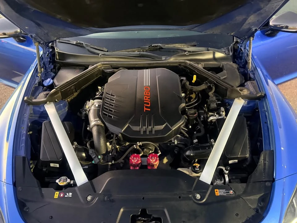 2018 Kia Stinger - Image 15 of 18