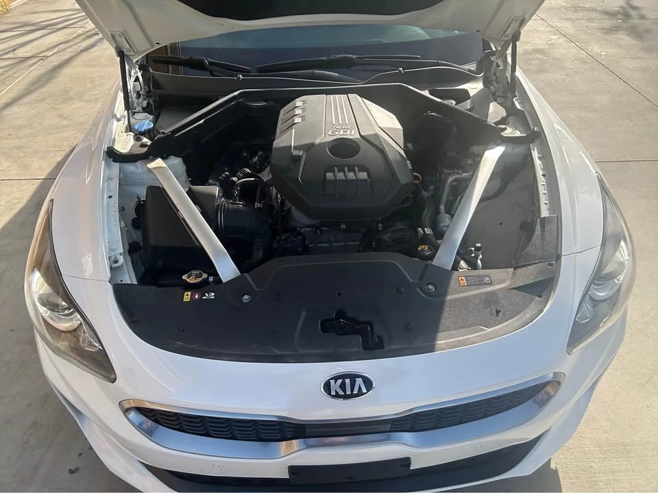 2018 Kia Stinger - Image 6 of 9