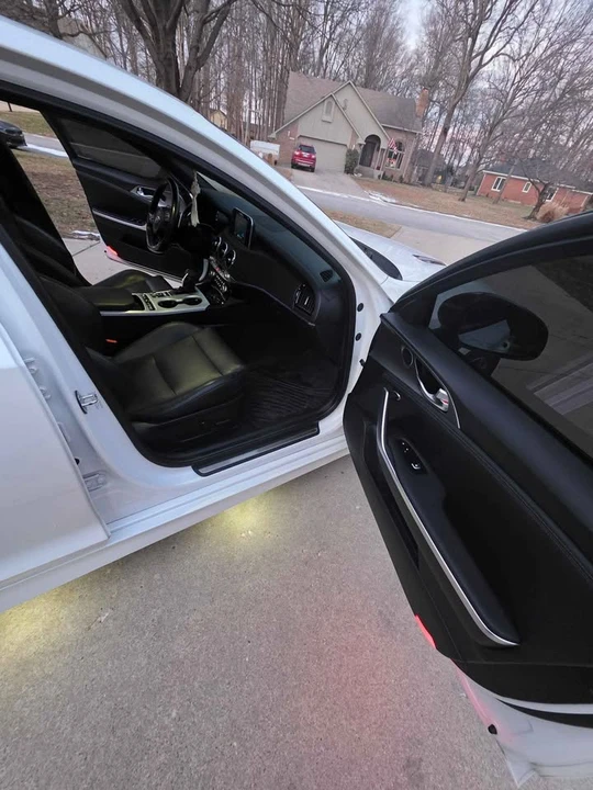 2018 Kia Stinger - Image 6 of 9