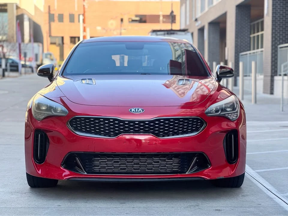 2018 Kia Stinger - Image 2 of 16