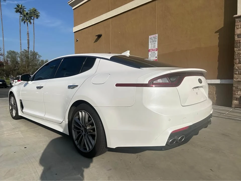2018 Kia Stinger - Image 3 of 9