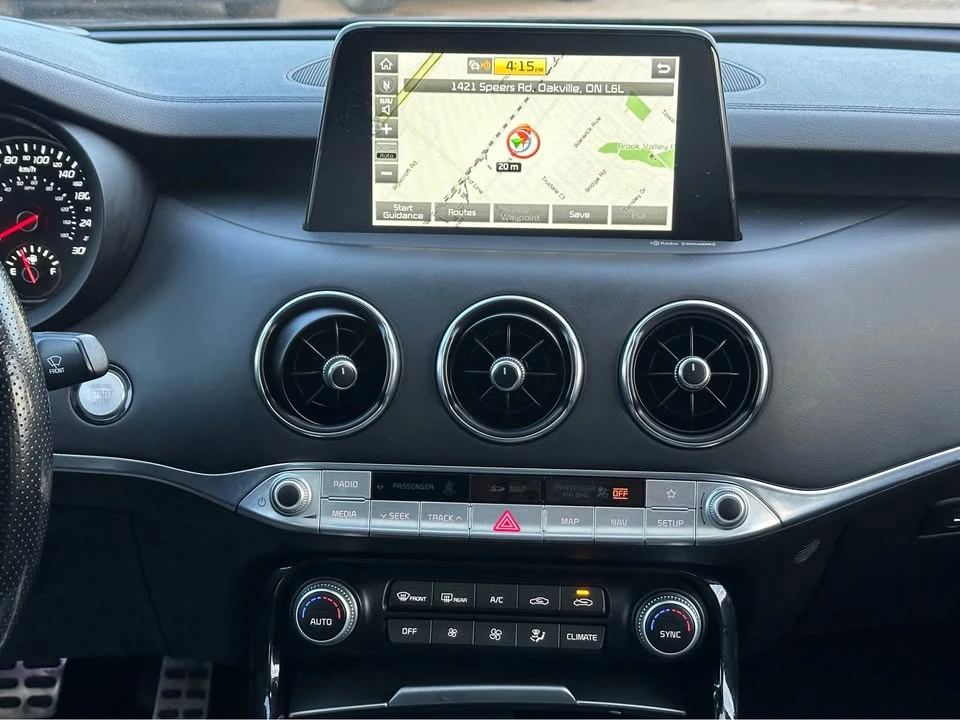 2018 Kia Stinger - Image 16 of 20