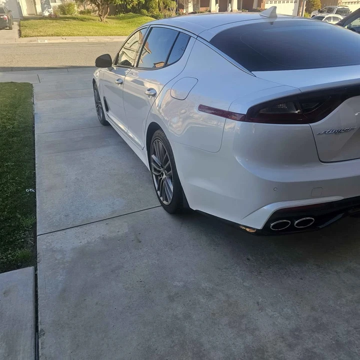 2018 Kia Stinger - Image 2 of 10