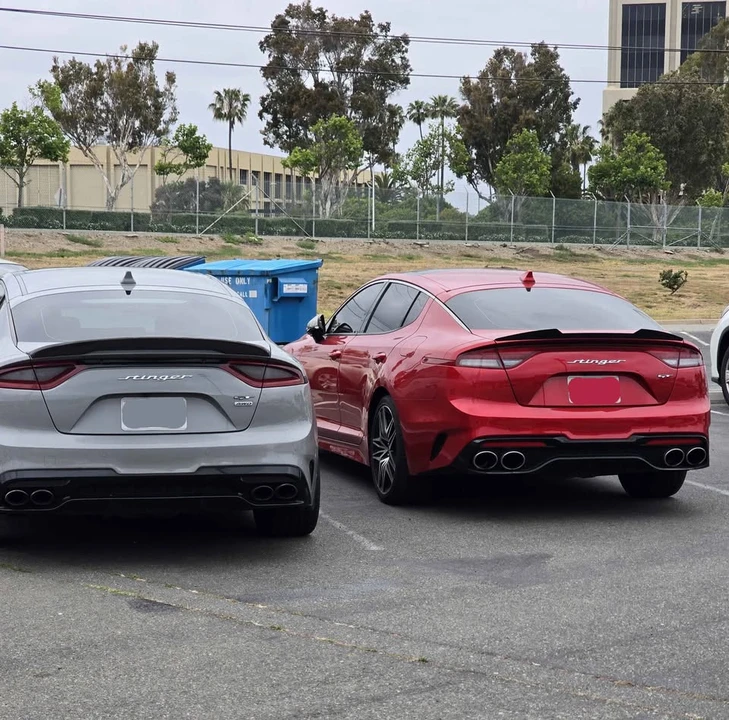 2018 Kia Stinger - Image 2 of 8