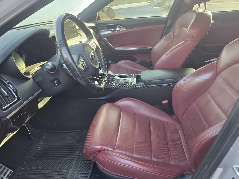 2018 Kia Stinger - Image 6 of 8