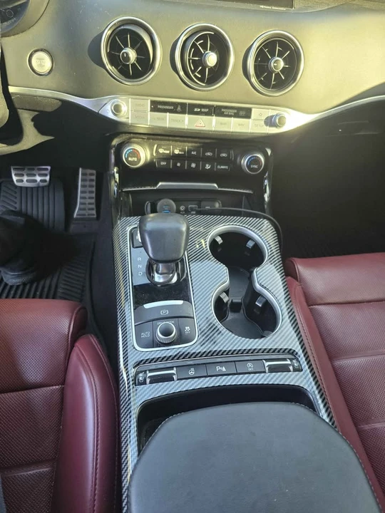 2018 Kia Stinger - Image 5 of 8