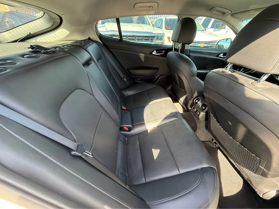 2018 Kia Stinger - Image 8 of 10