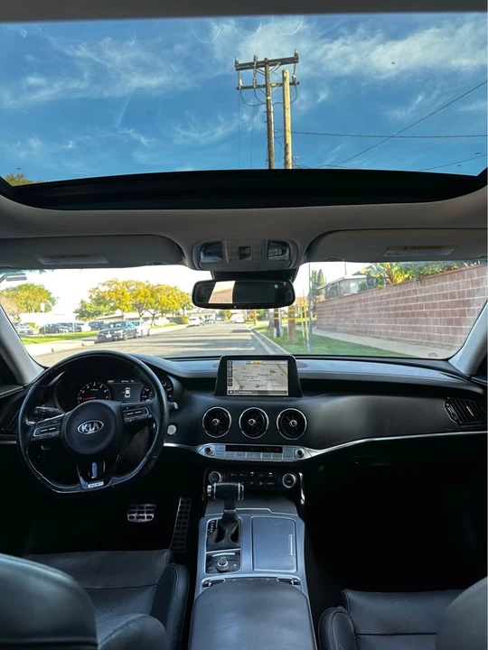 2018 Kia Stinger - Image 7 of 12